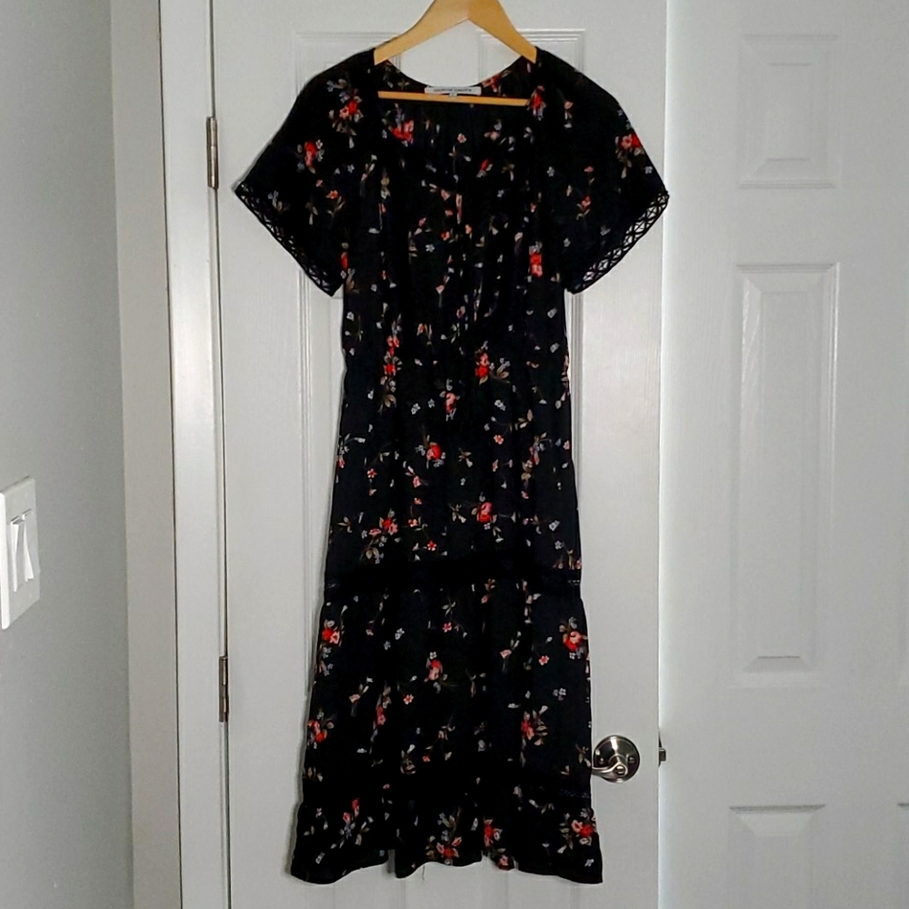 Boho crochet trim floral mini dress